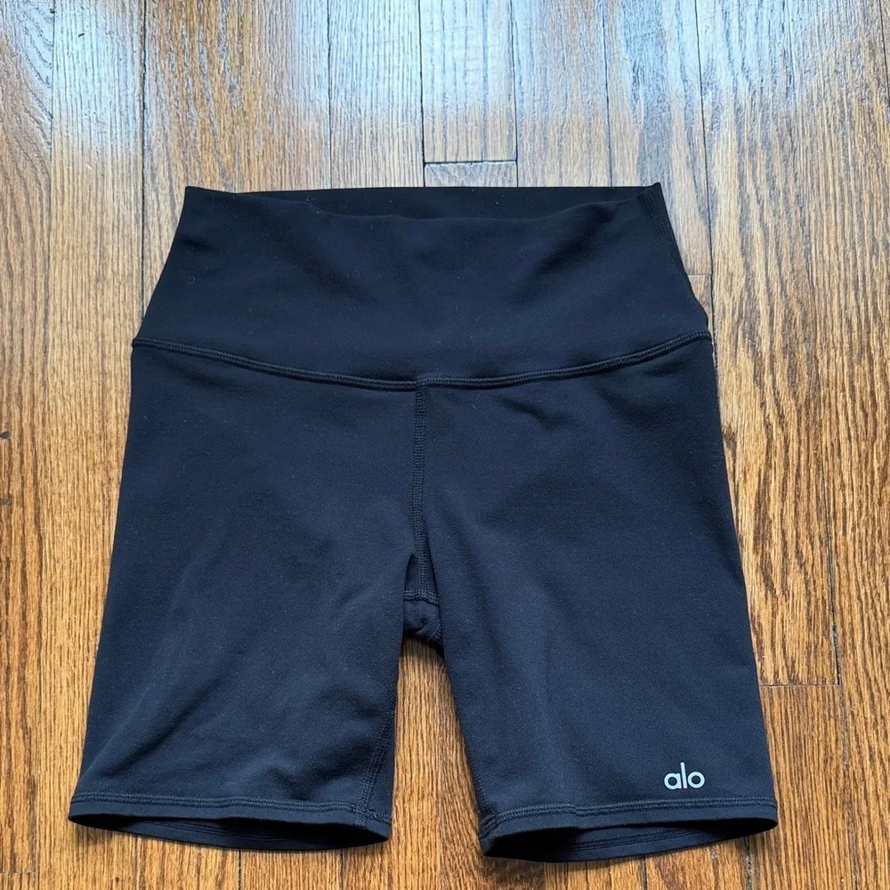 Alo High-Waist Black Bike Shorts